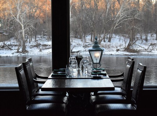 Black Bass Hotel