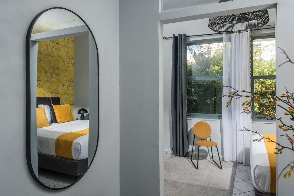 Phòng Suite, quang cảnh thành phố | Két bảo mật tại phòng, phòng cách âm, bàn ủi/dụng cụ ủi quần áo 