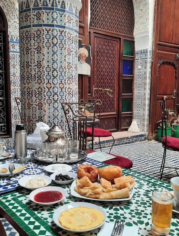 Dining - Riad Lala Kenza (Fes)