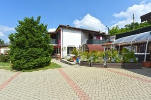 Exterior - LA FERMATA DELLE RONDINI (Castello di Annone)