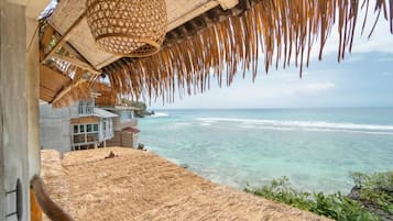 Dobbeltrom – junior, delvis havutsikt | Overnattingsstedets uteområder