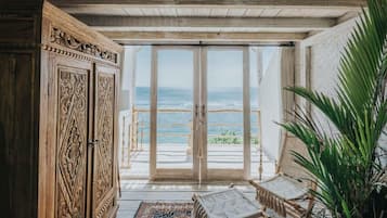 Comfort Double Room, Balcony, Sea View | Interior
