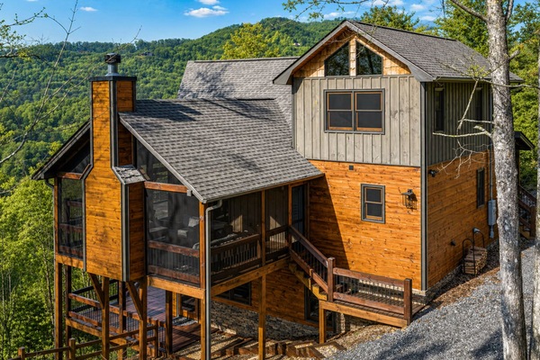 A luxury cabin designed for views, built for comfort. Your modern-rustic mountain getaway with elevated amenities, Blue Ridge style.