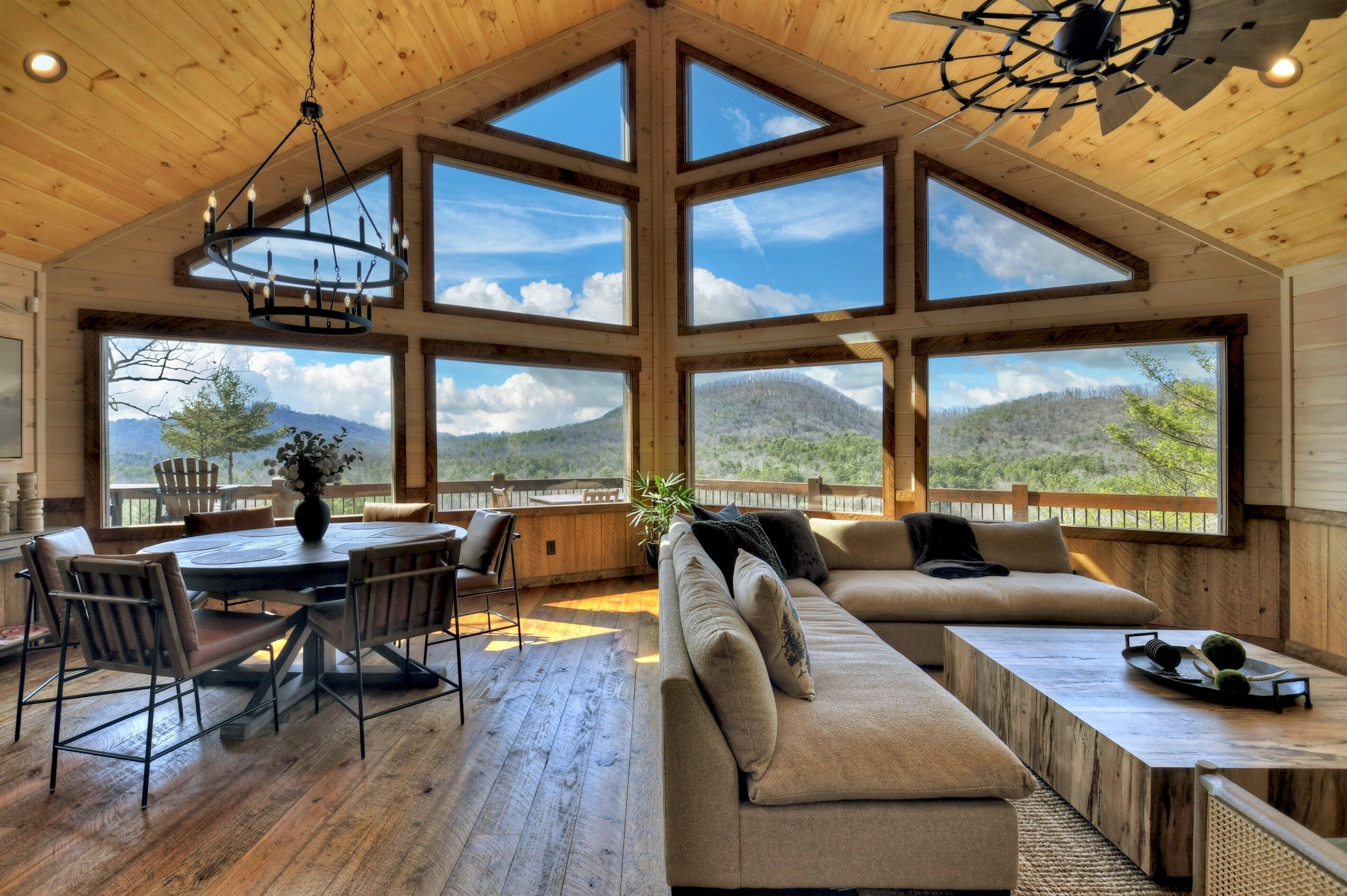 Televisión, chimenea