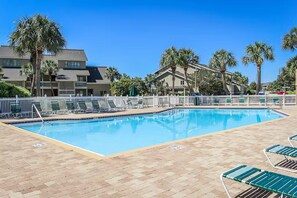 公寓式客房, 多张床 (Seascape Golf Villas 91B) | 泳池 | 室外游泳池，恒温泳池