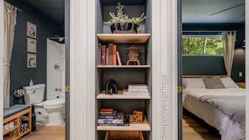 2 bedrooms, iron/ironing board, travel crib, WiFi