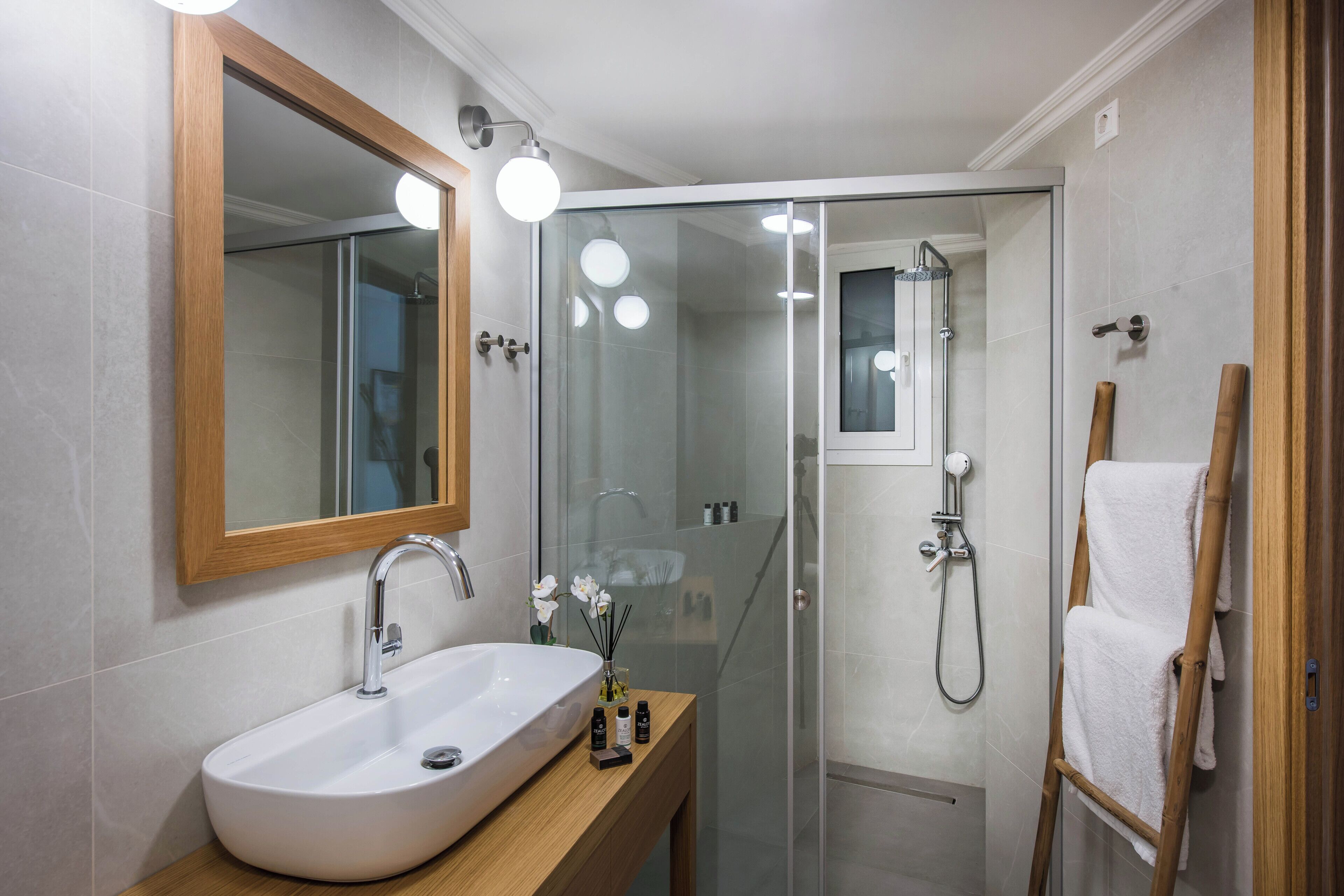 Luxury Penthouse, Balcony, City View | Bathroom | Bathrobes, slippers