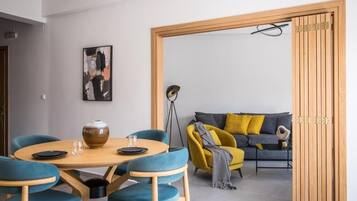 Appartement, balcon, vue ville | Intérieur