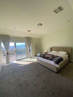 5 Schlafzimmer, Bügeleisen/Bügelbrett, kostenloses WLAN, Bettwäsche