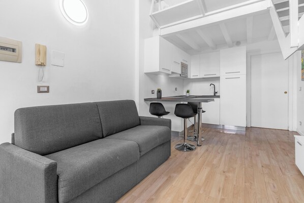 Duplex, Patio | Living area