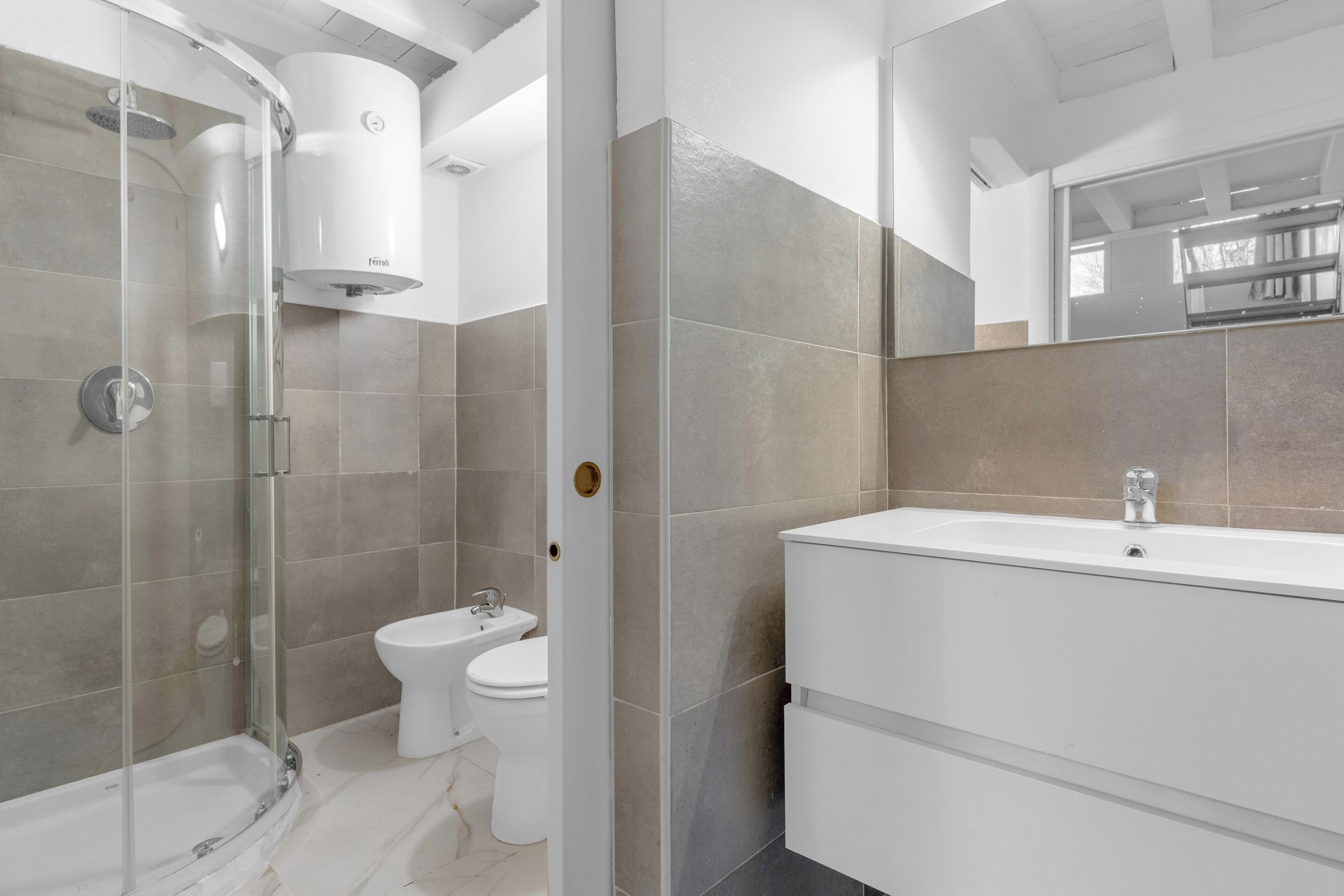 Duplex, Patio | Bathroom