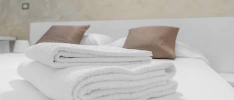 Kétszintes, teraszos udvar | Ingyenes wifi