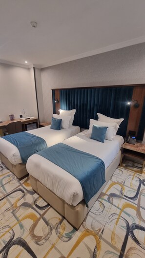 Classic Twin Room | Iron/ironing board, free WiFi - Hôtel Printania (Algiers)