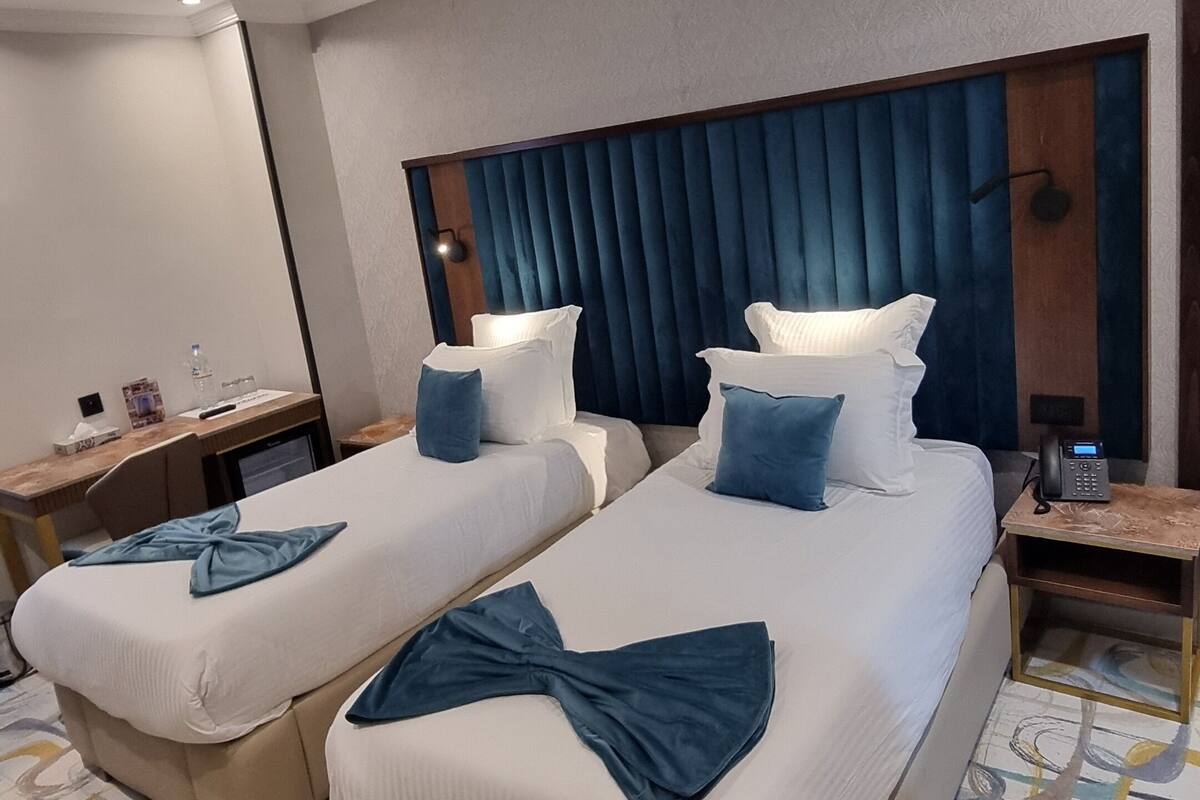 Iron/ironing board, free WiFi