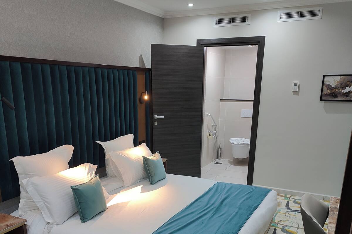 Basic Double Room, City View | Iron/ironing board, free WiFi