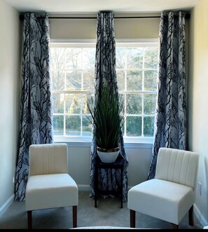Interior - Cozy Private Entry Studio • Kitchenette • Security Cam• 8 Min to Stone Mtn  Park (Lilburn)