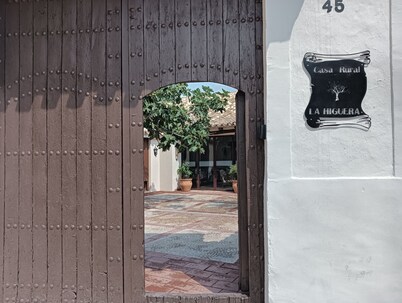 Ideal house for families, groups with children or friends.