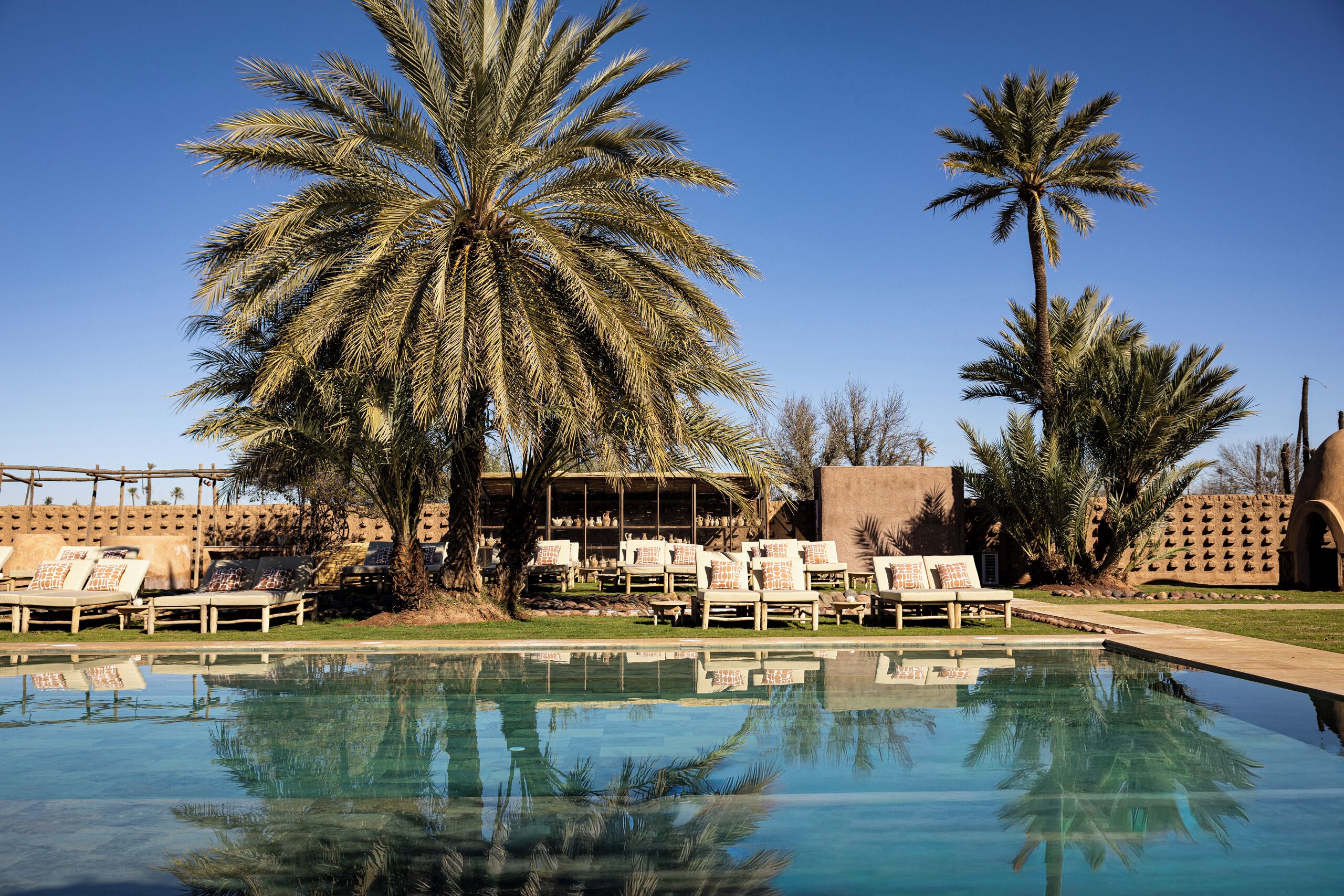 2 outdoor pools, open 10:00 AM to 7:00 PM, sun loungers