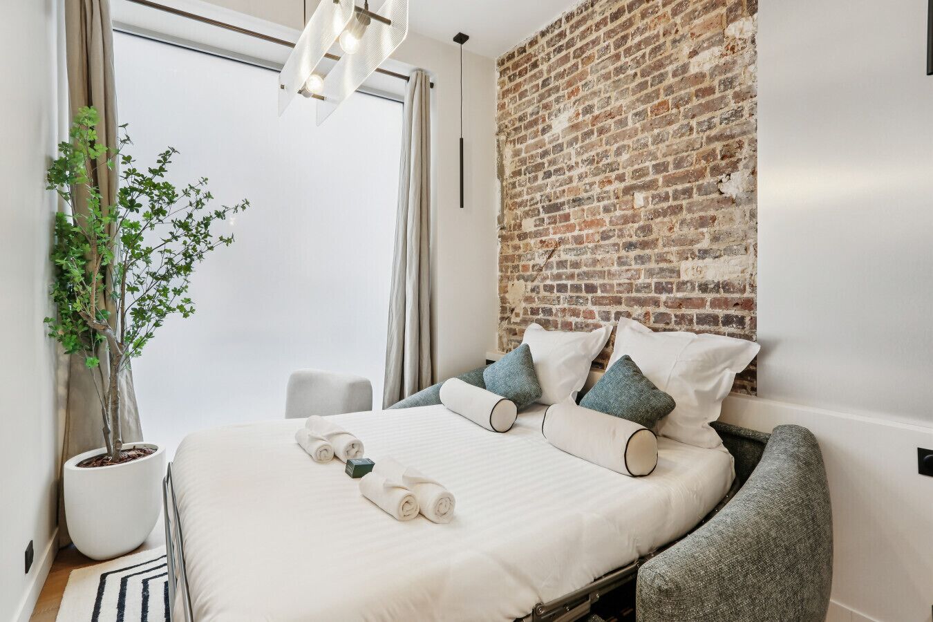 Bügeleisen/Bügelbrett, Reisekinderbett, WLAN, Bettwäsche