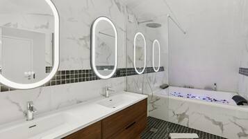 Haartrockner, HandtĂŒcher