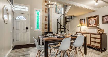 Historic, 3-Bedroom 1920’s Home on Route 66