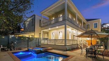 Piscine extérieure, piscine chauffée