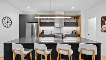 104 Verbier, Building 14 - No Pets Allowed | Private kitchen | Full-size fridge, microwave, oven, stovetop