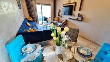 Family Apartment, Golf View | Living area