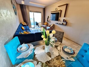 Apartamento familiar, vistas al campo de golf | Zona de estar