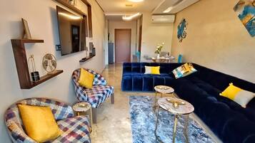 Family Apartment, Golf View | Living area