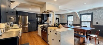 Luxury Ski Mansion Fireplaces & Sauna: Romantic!