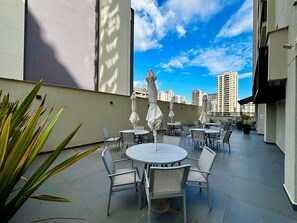 Tempat makan outdoor