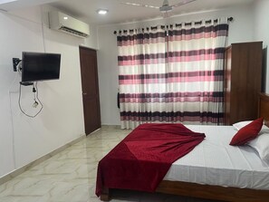 5 soveværelser, strygejern/strygebræt, internetforbindelse, sengetøj