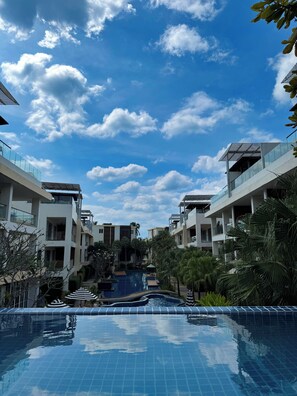 Pool - Two-Bedroom Apartment with Pool Access (ตำบล หนองทะเล)