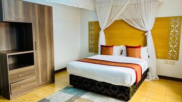 Quarto casal superior | Individualmente decorados, individualmente mobiliados, Wi-Fi de cortesia