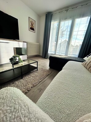 Fer et planche à repasser, Wi-Fi, draps fournis