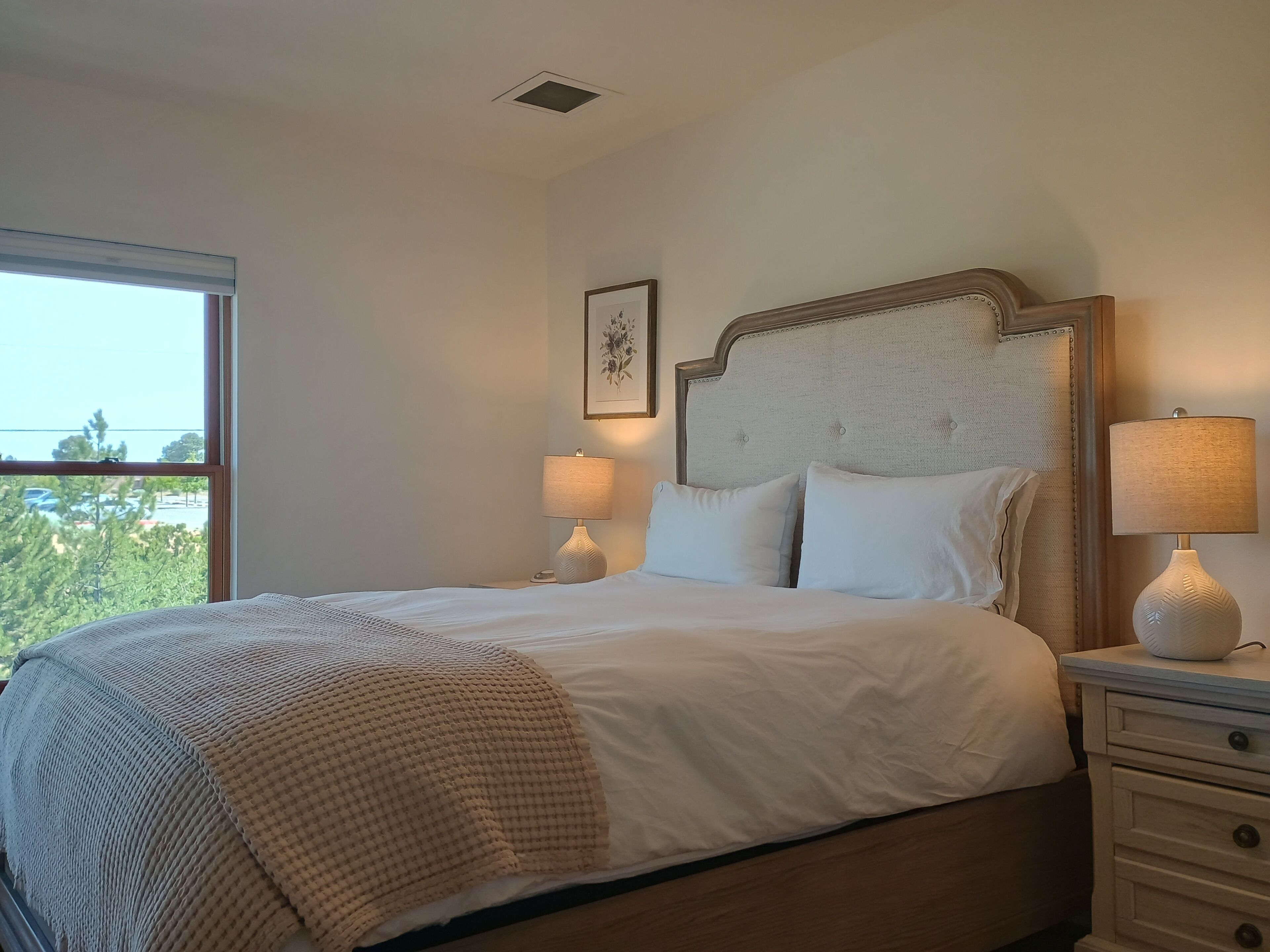 2 bedrooms, desk, free WiFi, bed sheets