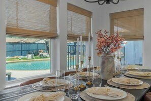 Dining - Backyard Oasis: Pool, Hot Tub, Giant Chess & Golf (Fort Worth)