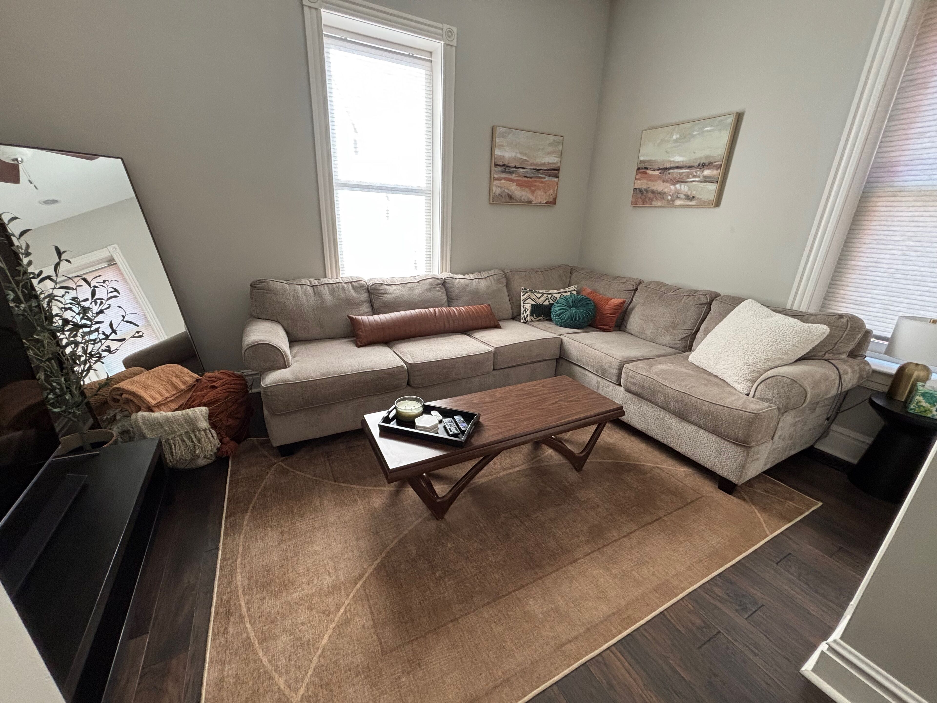 Smart-tv, böcker och datorskärmar