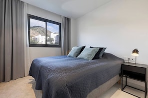 Interior - Luxury 3-Bedroom Apartment in Higuerón (La Capellania)