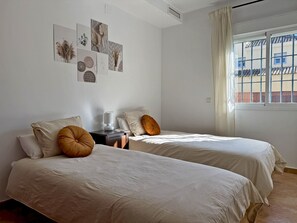 4 habitaciones, wifi gratis y ropa de cama