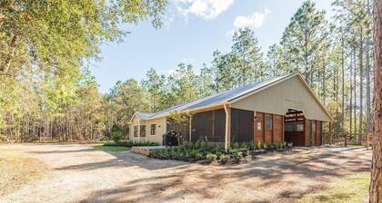 Premium King One-Bedroom Cottage