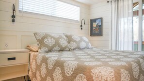 2 bedrooms, internet