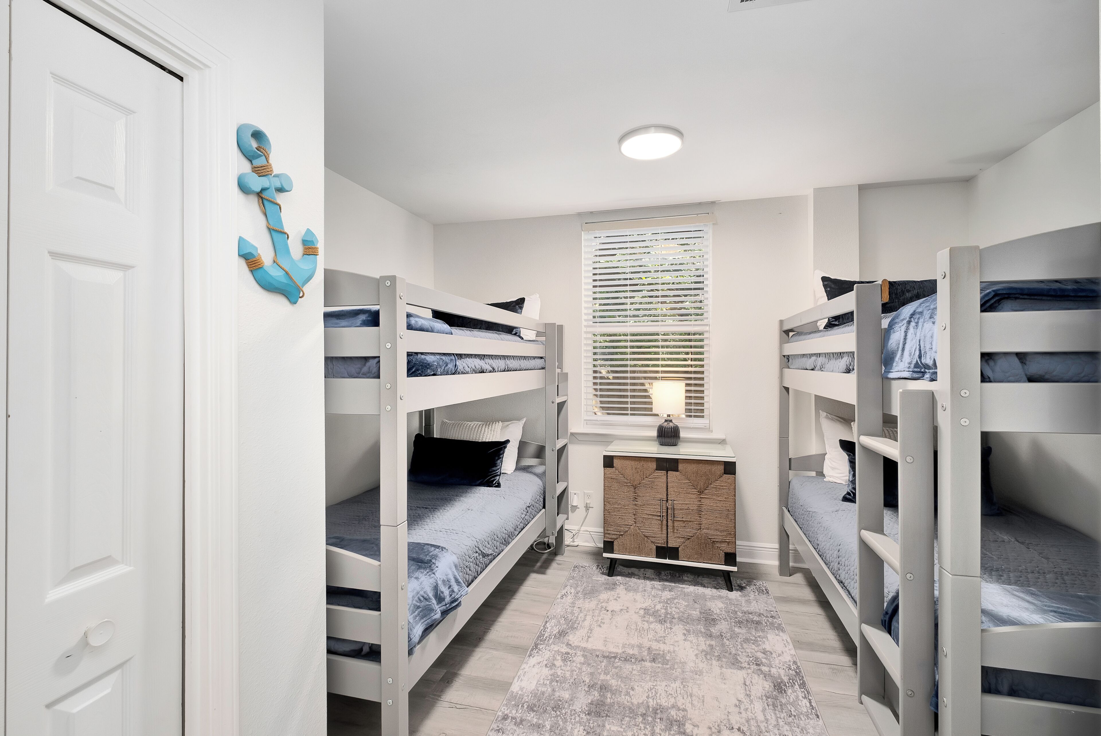7 bedrooms, iron/ironing board, free WiFi, bed sheets