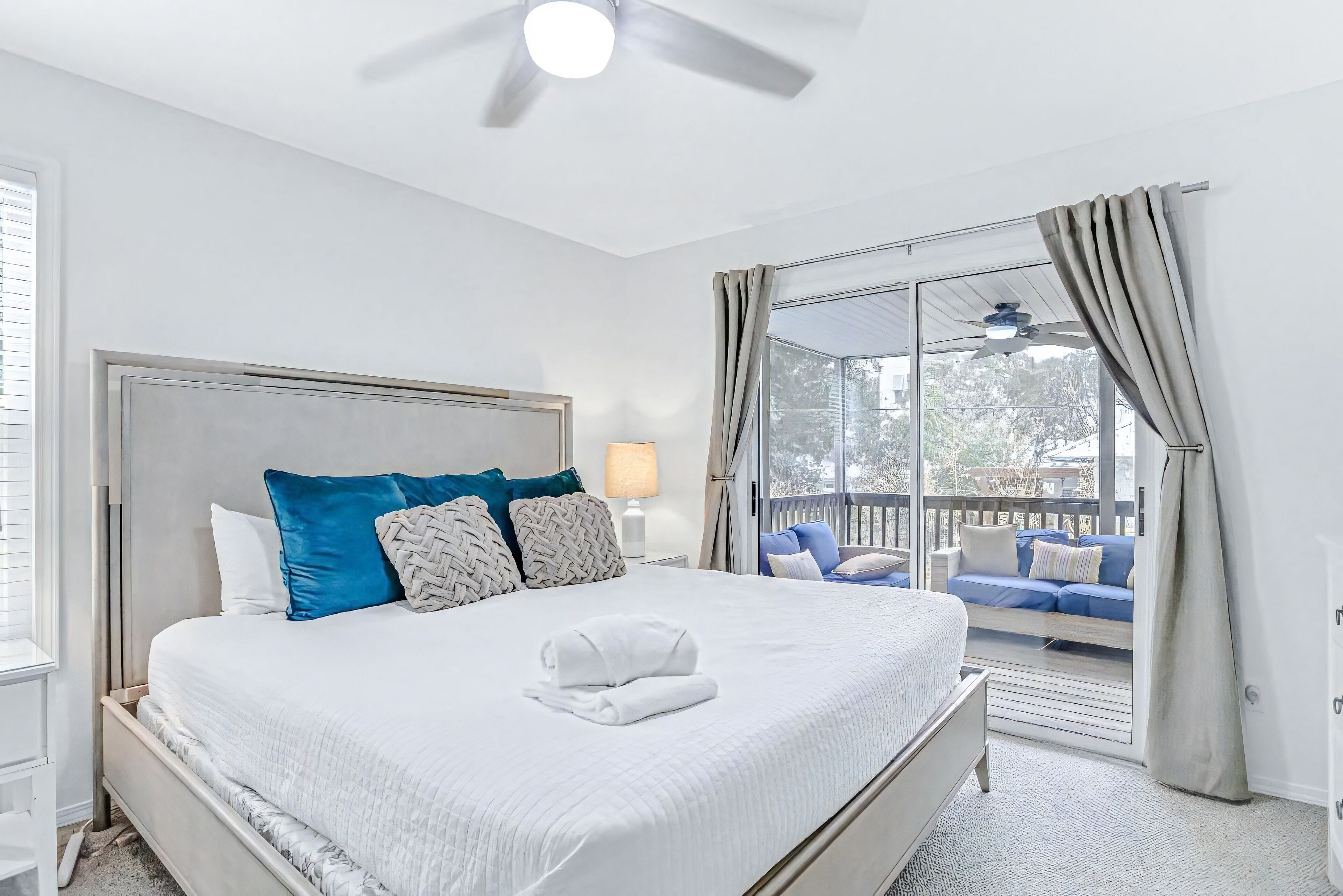 Iron/ironing board, travel cot, free WiFi, bed sheets