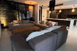 Living area - La Veleta Deluxe | Private Pool & Rooftop Jungle View (Tulum)