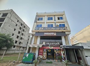 Exterior - The Samsara Hotel by Zookstay (Indore)