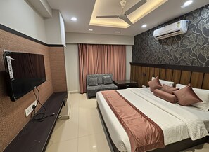 Superior Room - The Samsara Hotel by Zookstay (Indore)