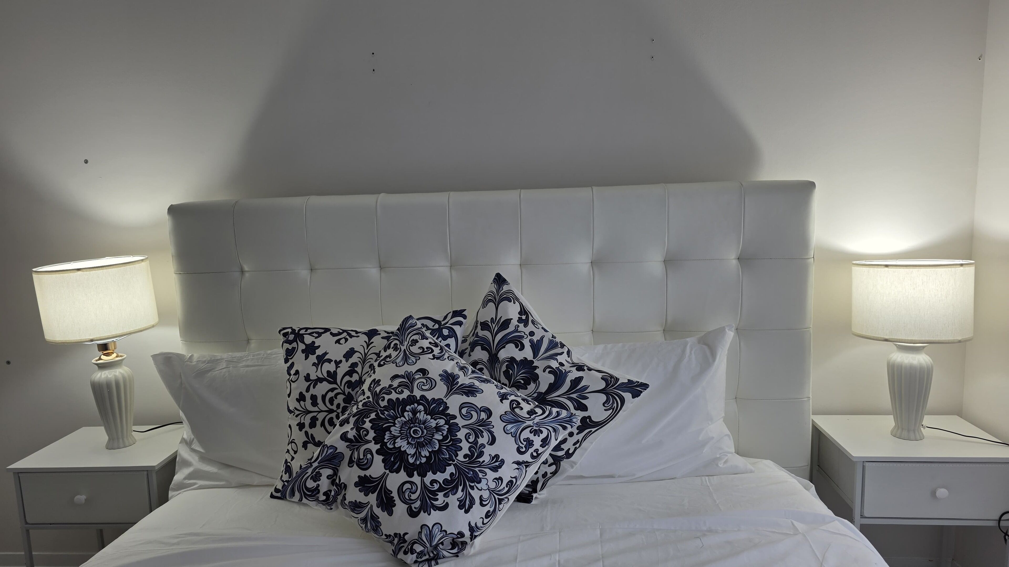 3 dormitoris, planxa i posts de planxar, wifi i roba de llit 