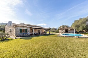 Exterior - Villa Figueres, newly furnished and private pool (Pollença)
